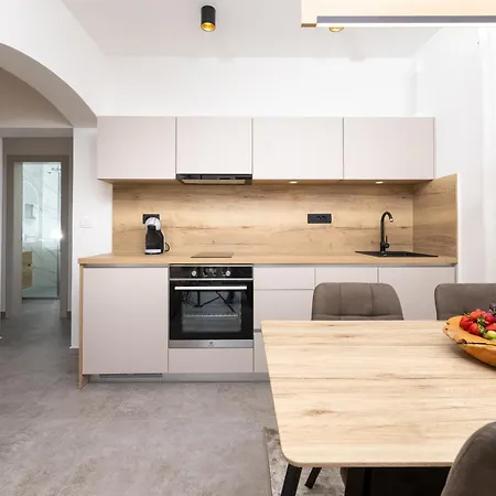 Vista * Jelsa (Hvar)